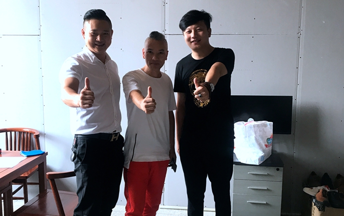&#20247;&#24425;&#23448;&#32593;&#45;&#40;&#20013;&#22269;&#41;&#32929;&#20221;&#26377;&#38480;&#20844;&#21496;